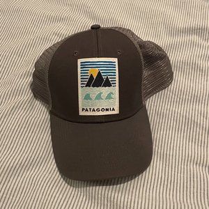 Patagonia snapback trucker hat